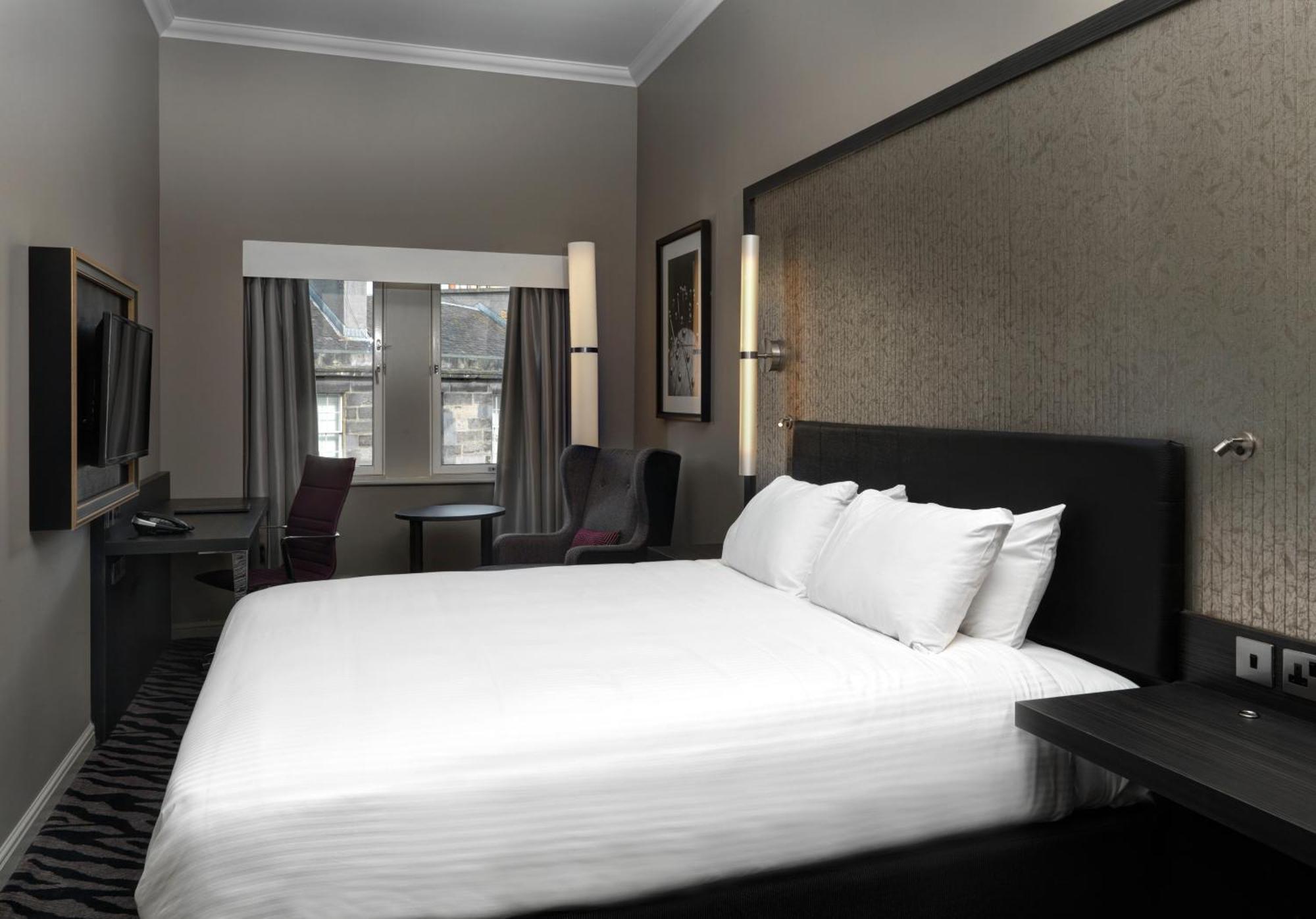 Doubletree By Hilton Edinburgh City Centre — Photos 1